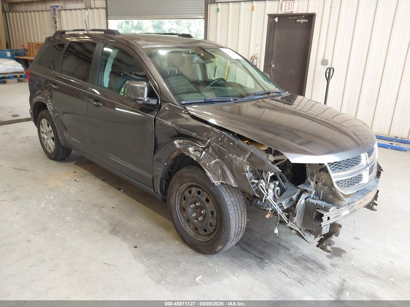 Photo of the 2019 DODGE JOURNEY SE