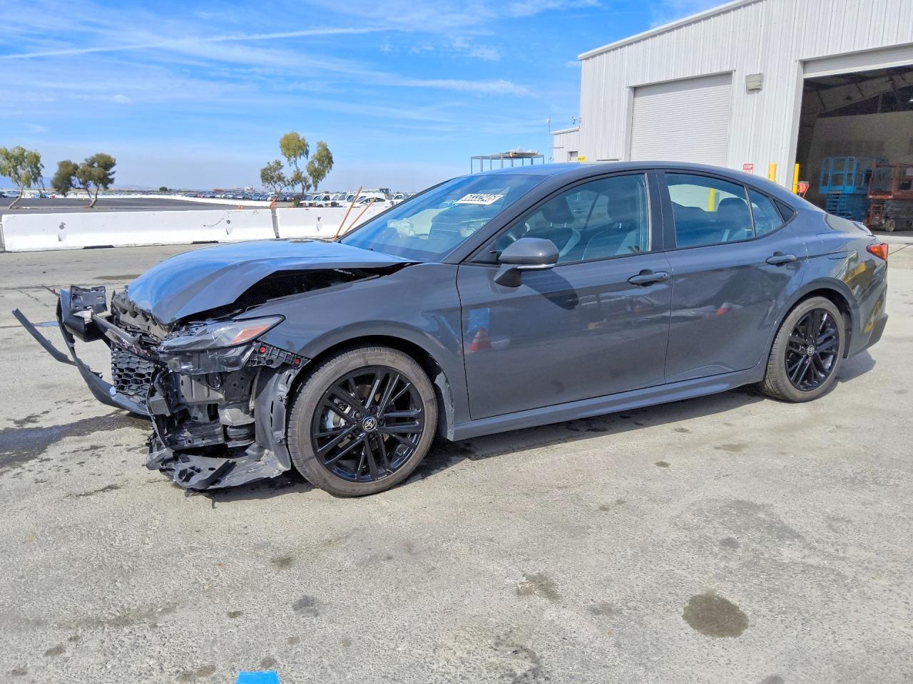 Photo of the 2025 TOYOTA CAMRY SE