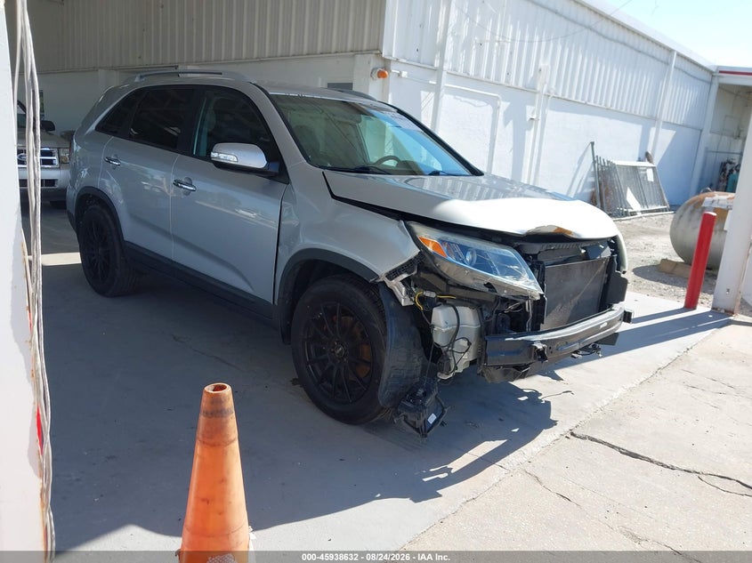 Photo of the 2015 KIA SORENTO EX V6
