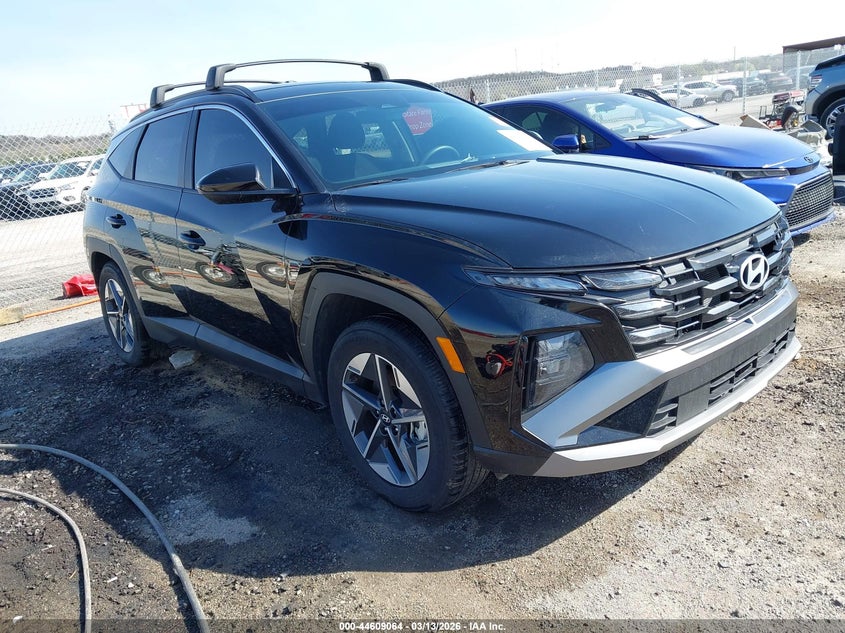 Photo of the 2025 HYUNDAI TUCSON SEL