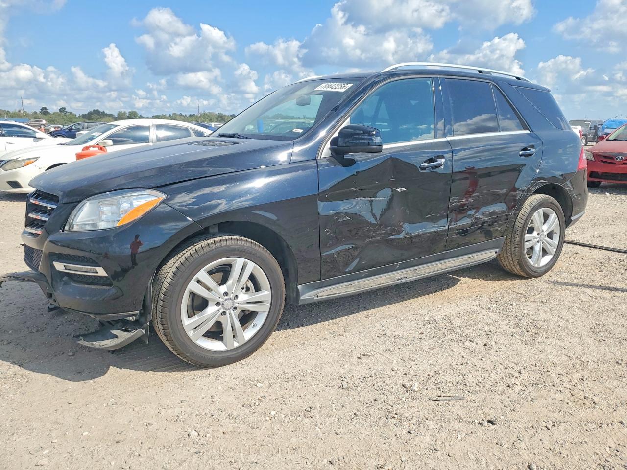 Photo of the 2015 MERCEDES-BENZ ML 350