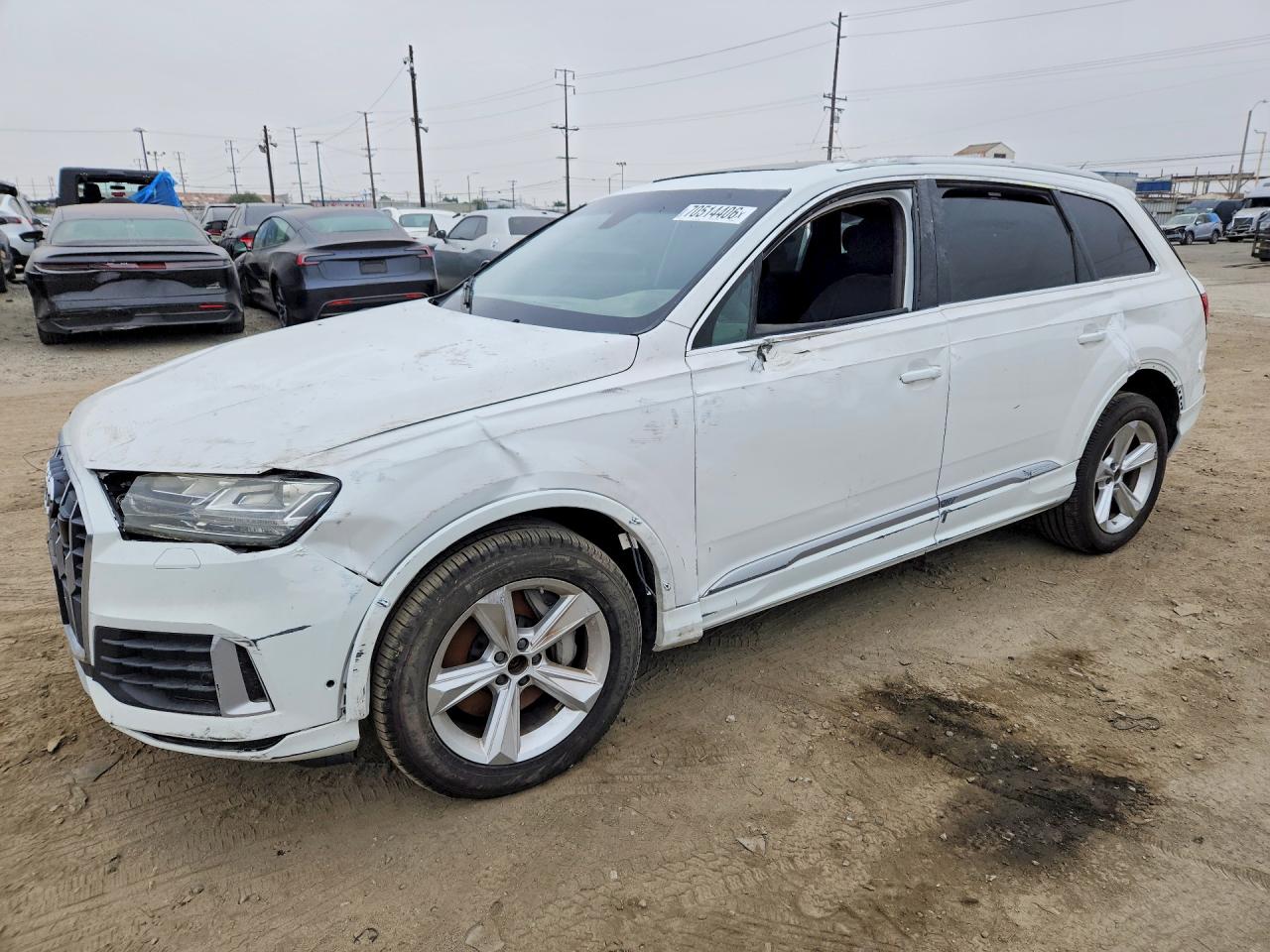 Photo of the 2023 AUDI Q7