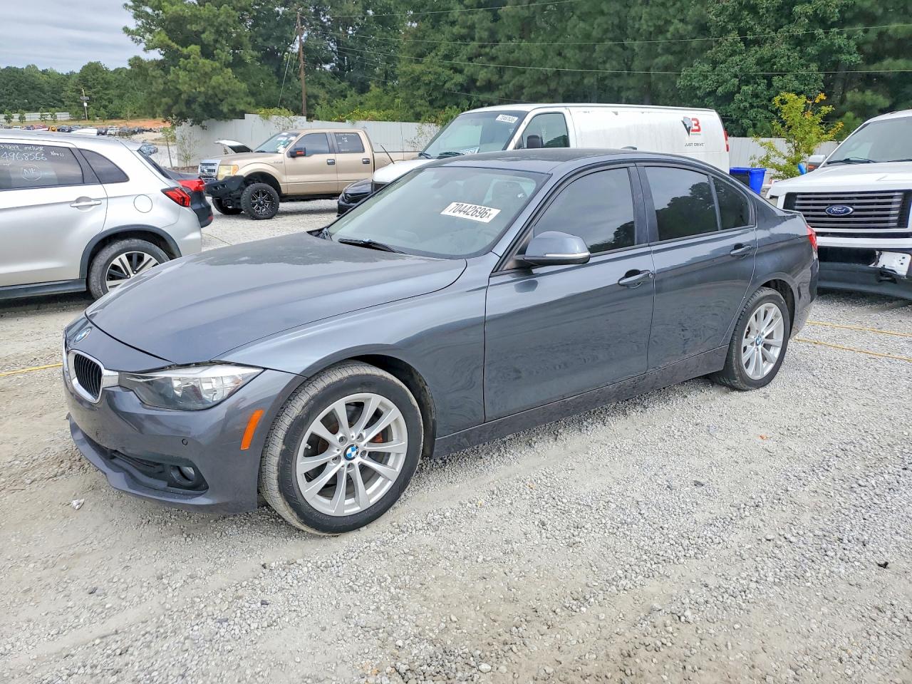 Photo of the 2017 BMW 320 I
