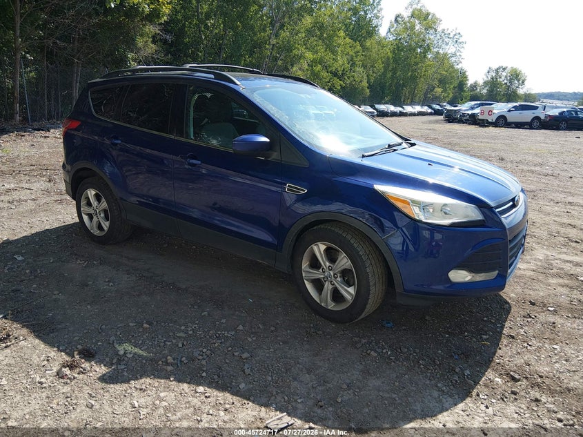 Photo of the 2014 FORD ESCAPE SE