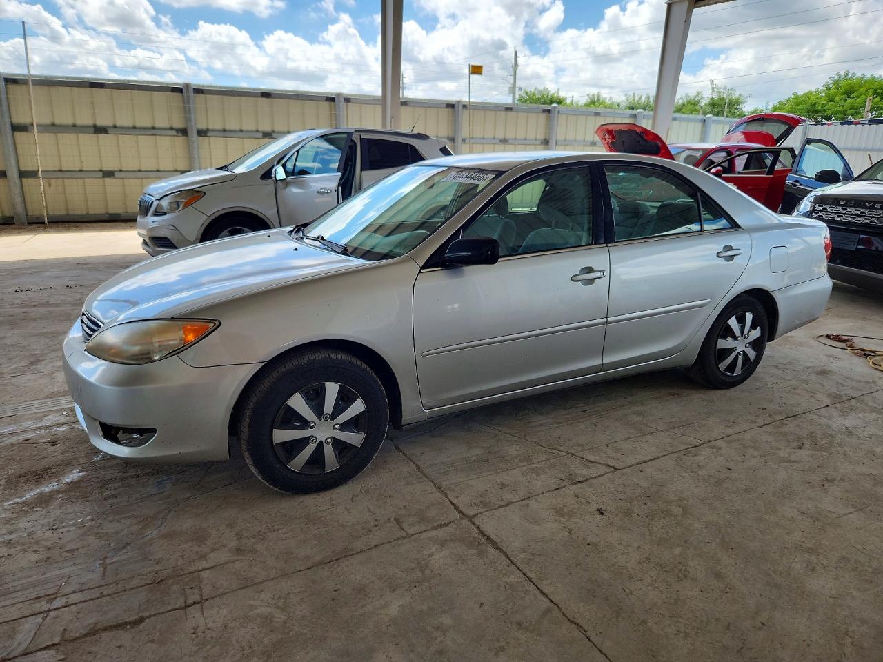 Photo of the 2006 TOYOTA CAMRY STANDARD