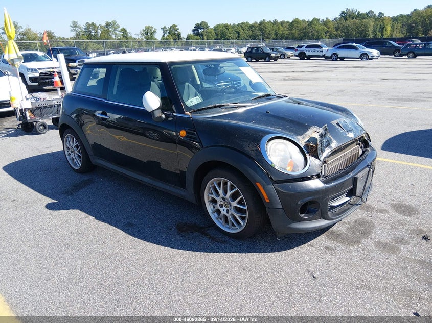 Photo of the 2012 MINI COOPER