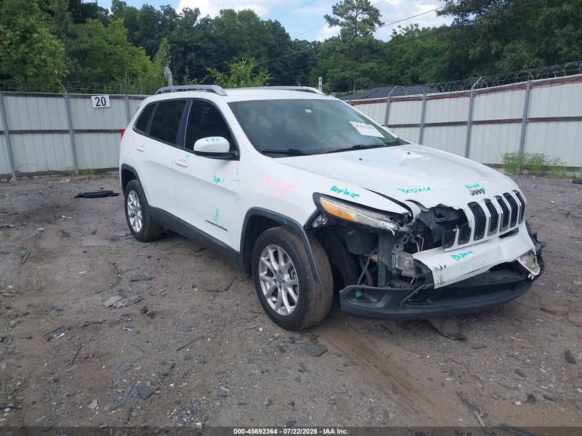 Photo of the 2015 JEEP CHEROKEE LATITUDE