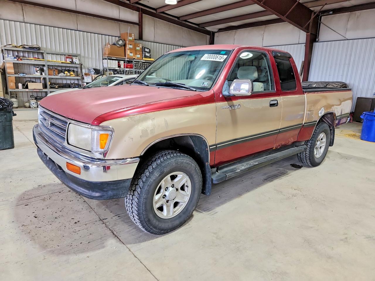 Photo of the 1997 TOYOTA T100 SR5