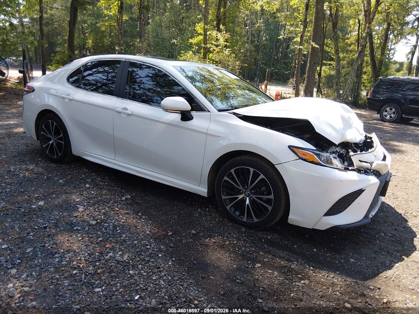 Photo of the 2020 TOYOTA CAMRY SE