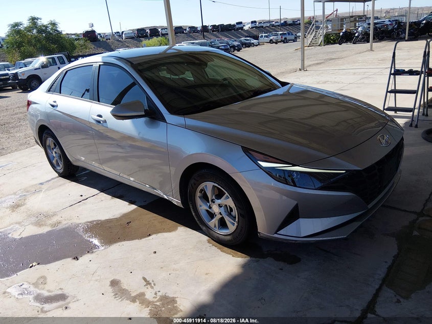 Photo of the 2021 HYUNDAI ELANTRA SE