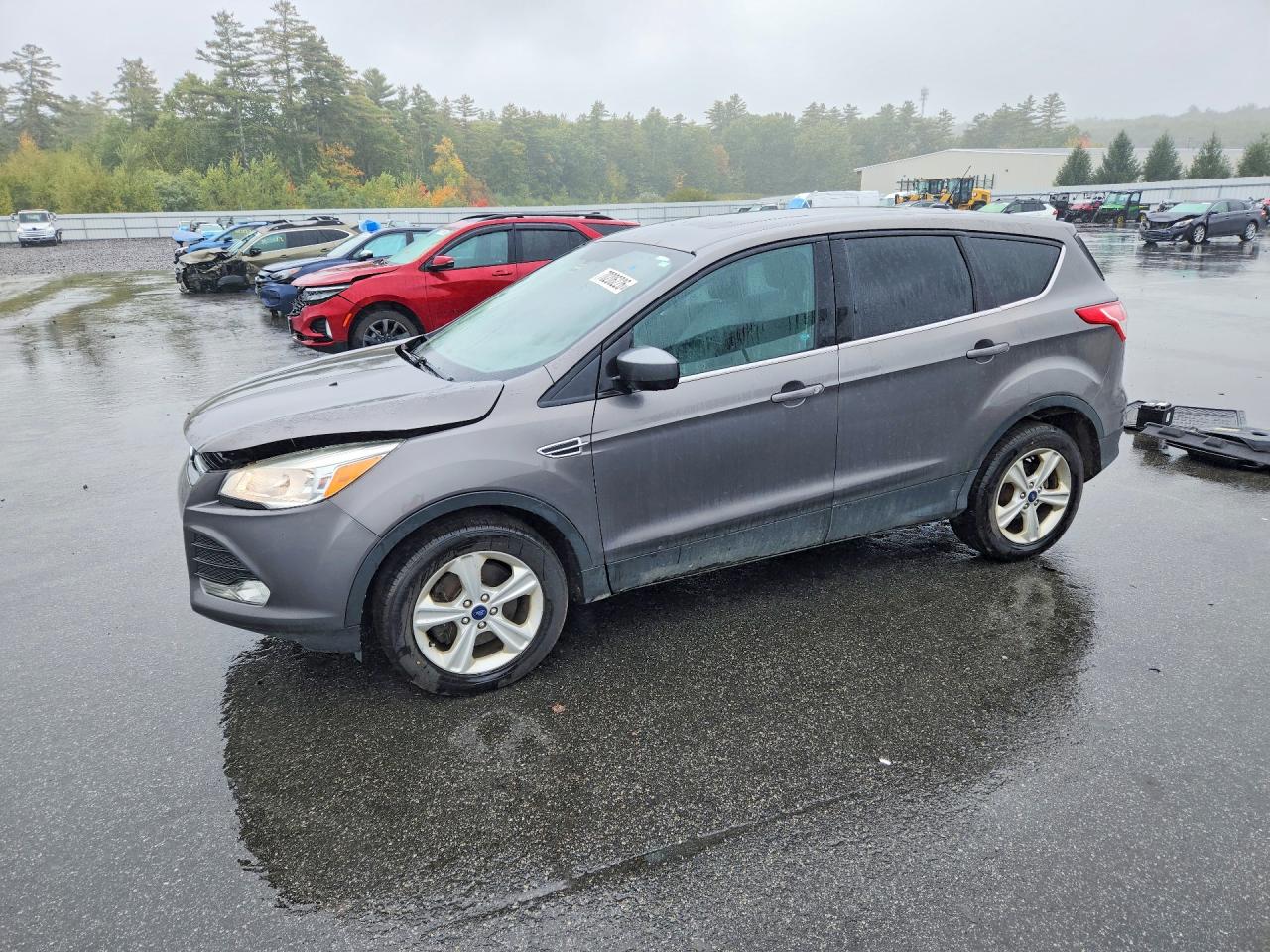 Photo of the 2014 FORD ESCAPE SE