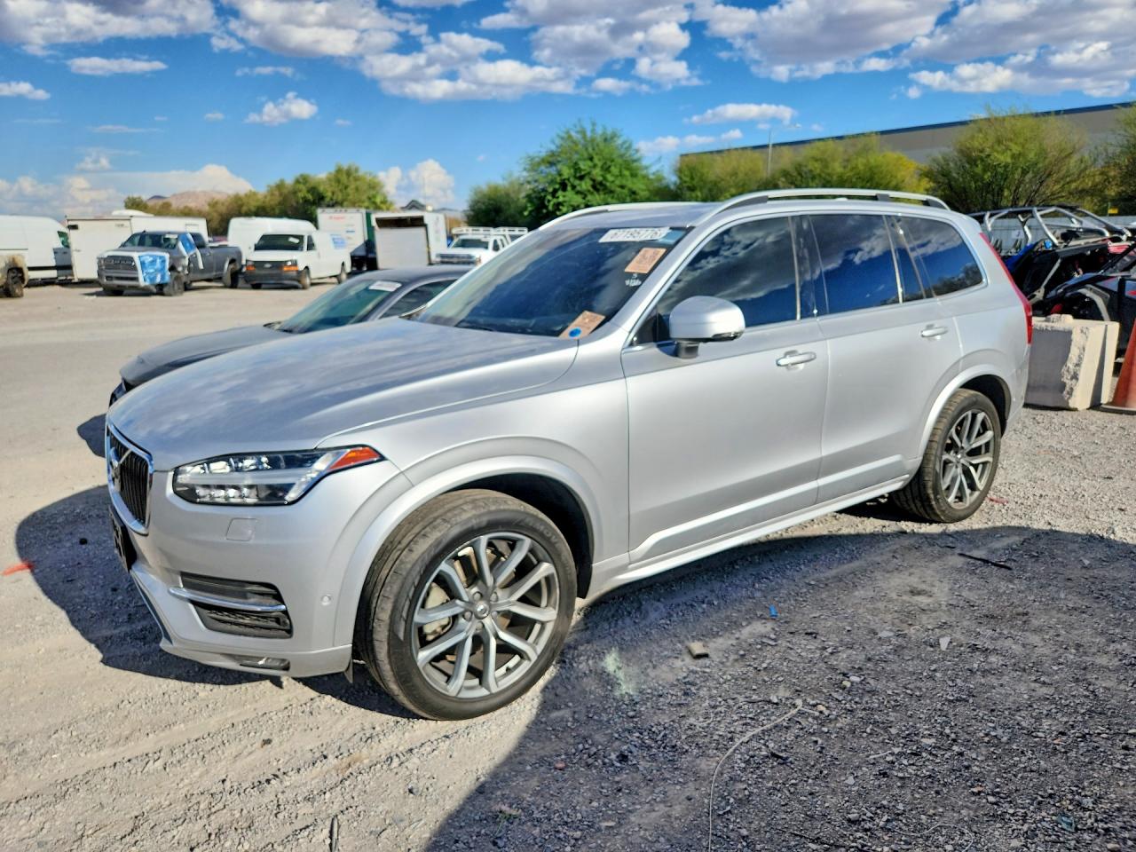 Photo of the 2019 VOLVO XC90 T6 MOMENTUM