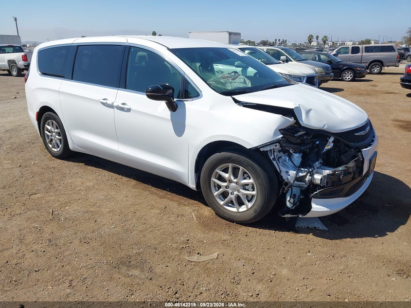 Photo of the 2025 CHRYSLER VOYAGER LX