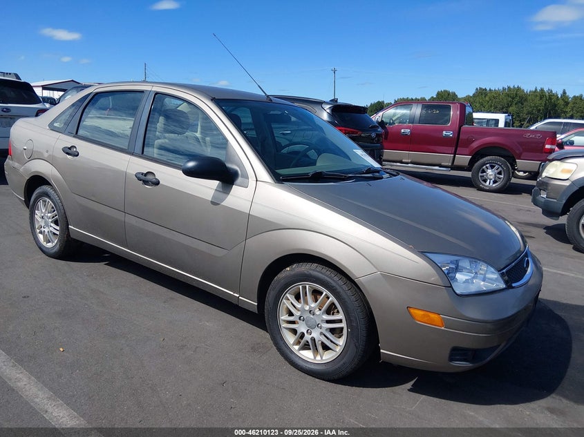 Photo of the 2005 FORD FOCUS ZX4